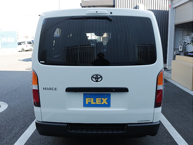 シンプルなリアビューになります！