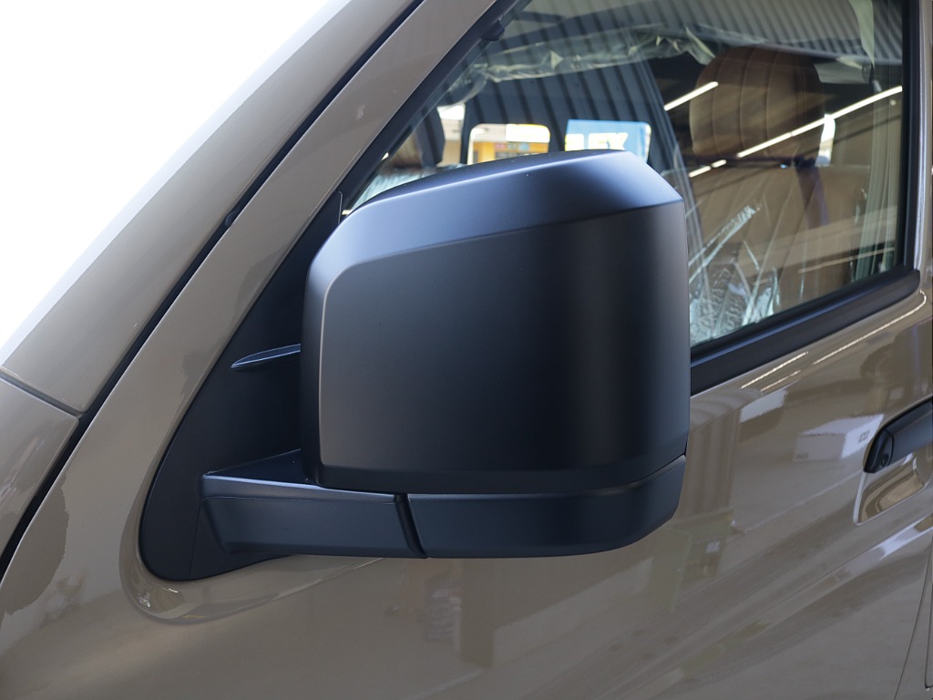 新車アースカラーパッケージ２８００ディーゼル２WDブラックエディション完成！オリジナルフロントバンパーオリジナルオーバーフェンダーオリジナル１６インチアルミオリジナルＬＥＤテールＢＩＧ－Ｘ１１ナビ装備