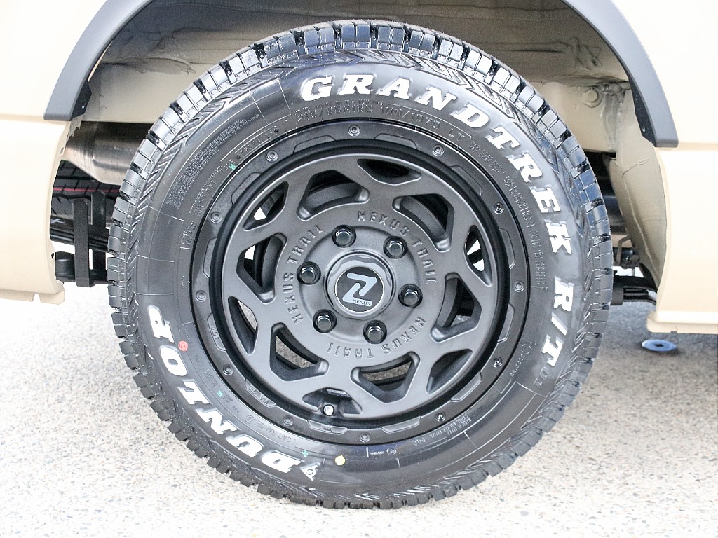 FLEXオリジナル ネクサスクレスト 16インチアルミホイール＆ダンロップ グランドトレックタイヤ付き！！