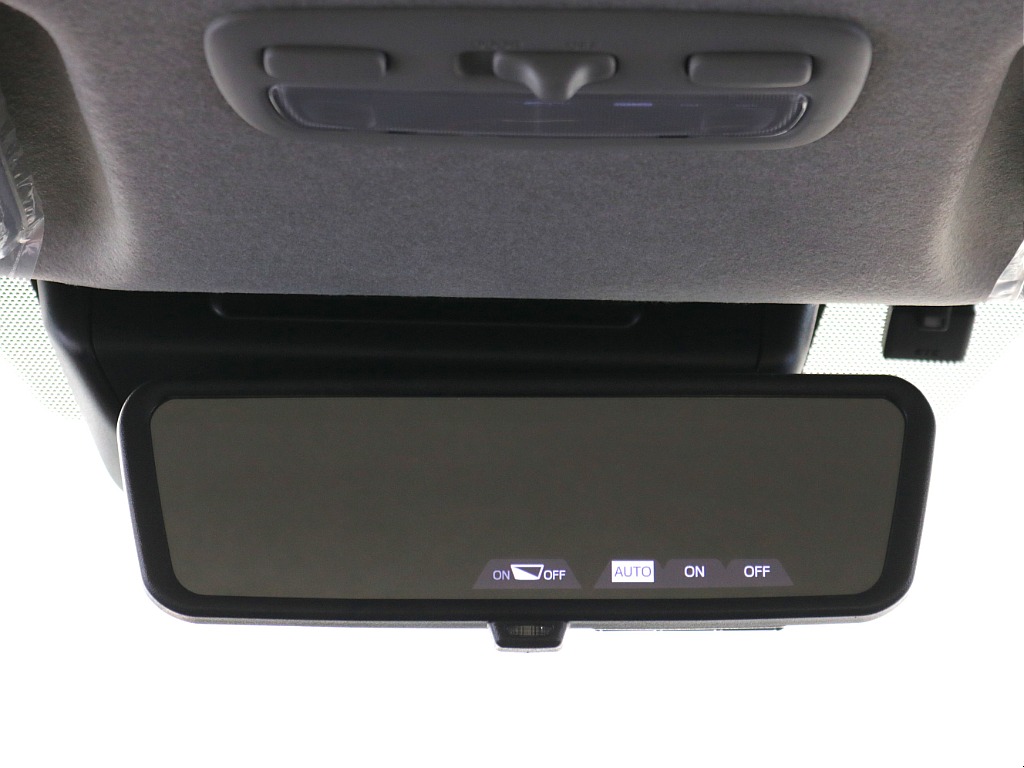 デジタルインナーミラー※モニターと鏡面で切り替え可能