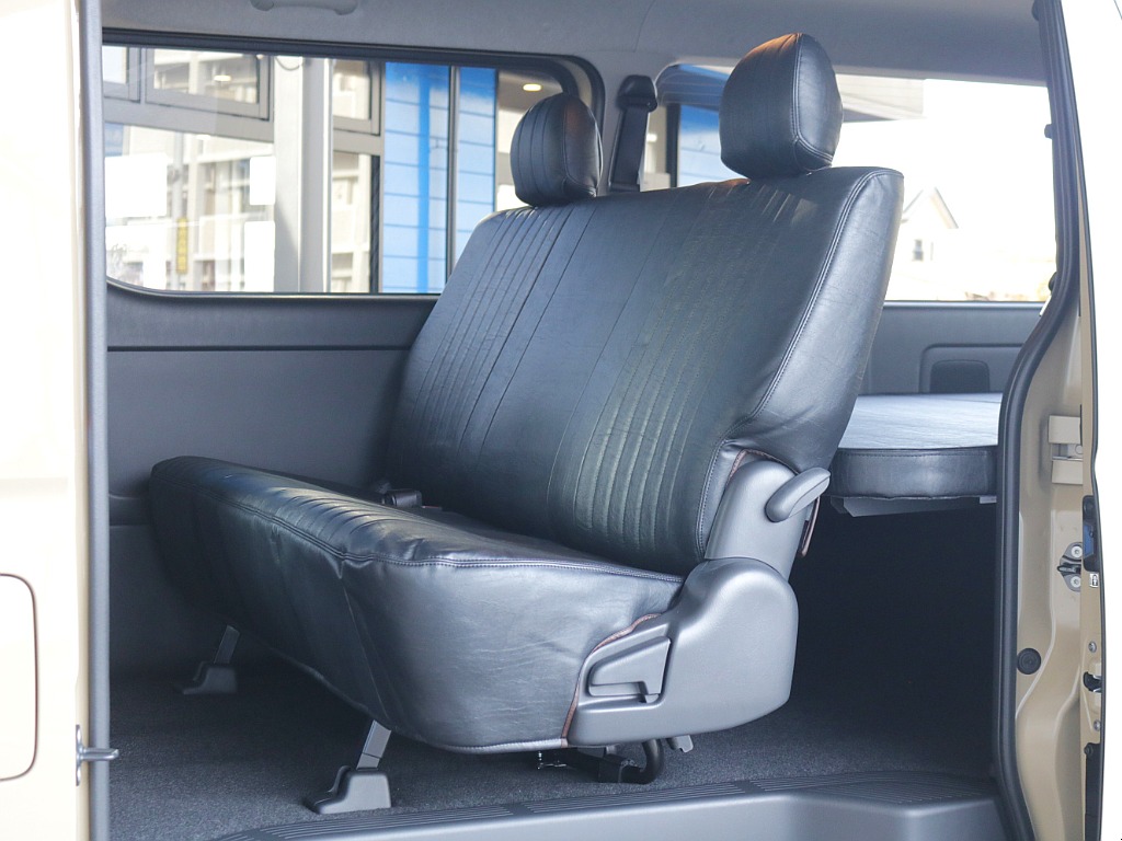 セカンドシート3人掛けベンチシート