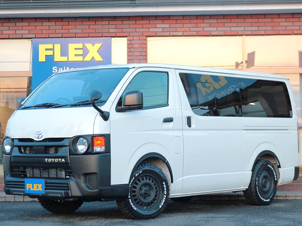 【新車】ガソリン2WD！WoodRim4ナンバー内装架装！専用家具付きベット！BIG-X11インチナビ【全国ご納車可能】