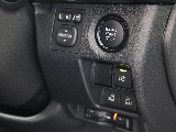 運転席のスイッチ部分も操作性抜群です！