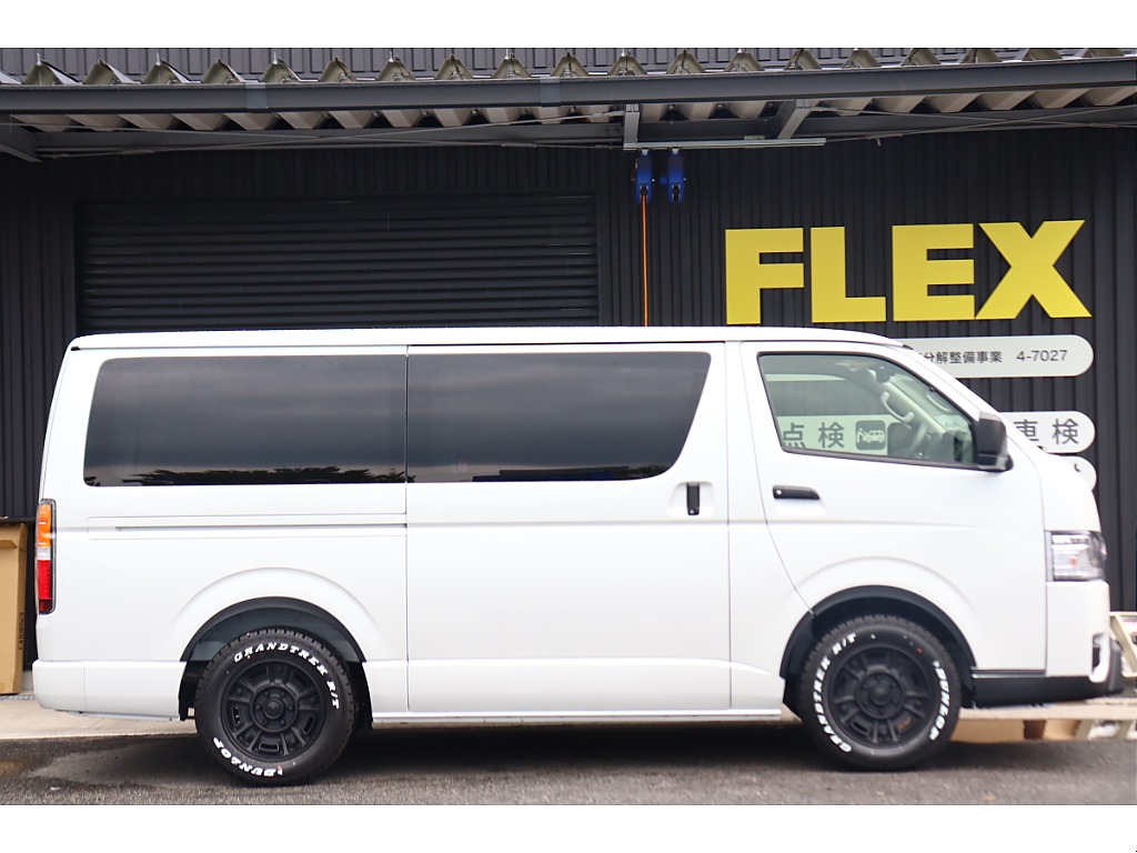 こちらの車両のお問い合わせは、ハイエースさいたま中央店まで☆
