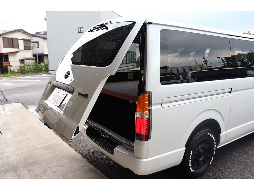 トヨタ ハイエースバン(58枚目)
