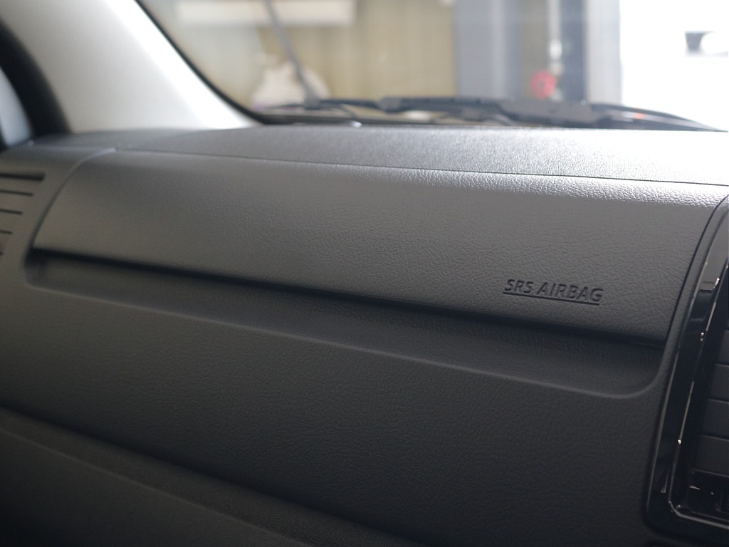 新車スーパーGL2800ディーゼルターボ2WDカスタム車両入庫！新品オリジナル16インチアルミ新品グラントレック16インチタイヤ新品オリジナルLEDテールライト新品オリジナルベットＫＩＴ装備！！