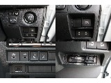 メーカーオプションデジタルインナーミラー装備！！