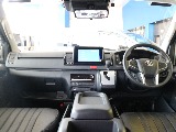 特別仕様車ダークプライムⅡなので高級感のある内装になっております☆☆