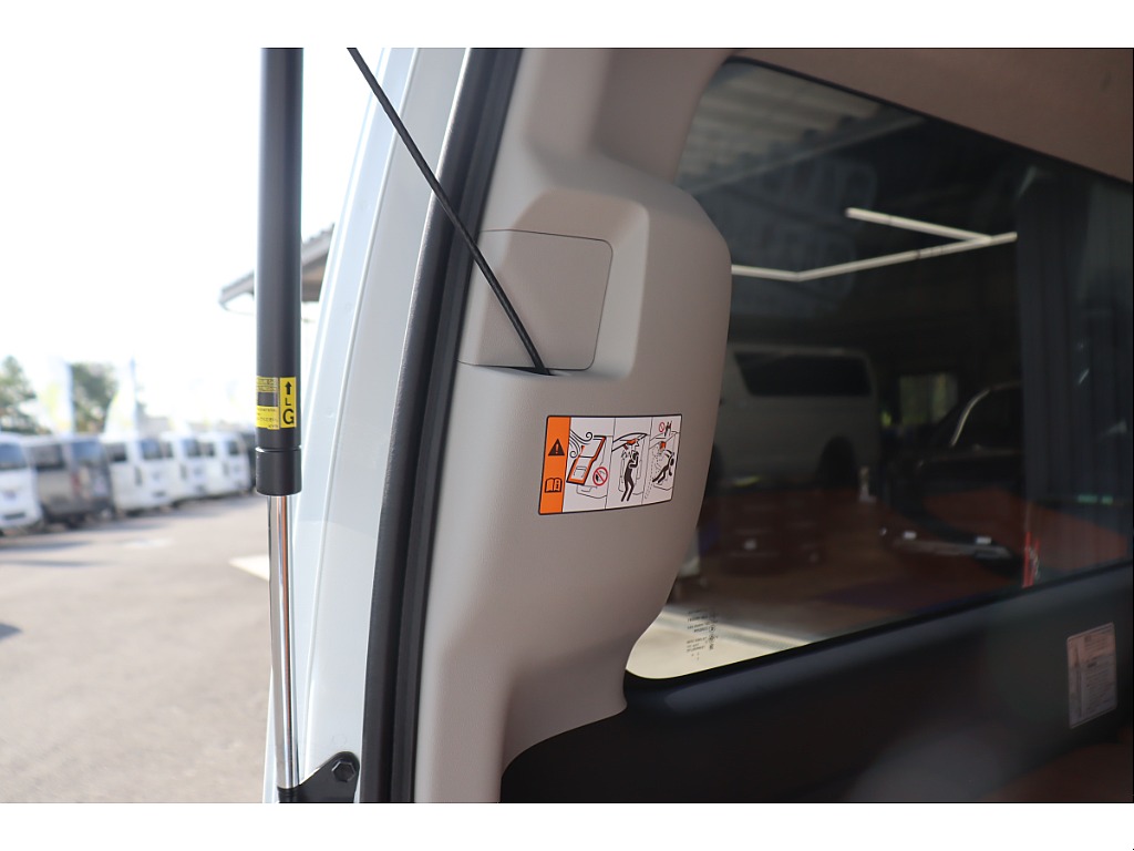 トヨタ ハイエースバン(58枚目)