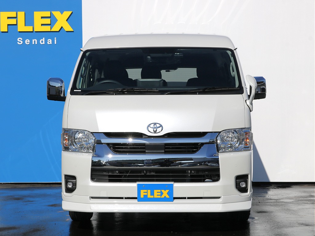 アルパインデカナビ＆フリップダウンモニター付きの新車10人乗りのワゴンが仙台店に入庫いたしました！！