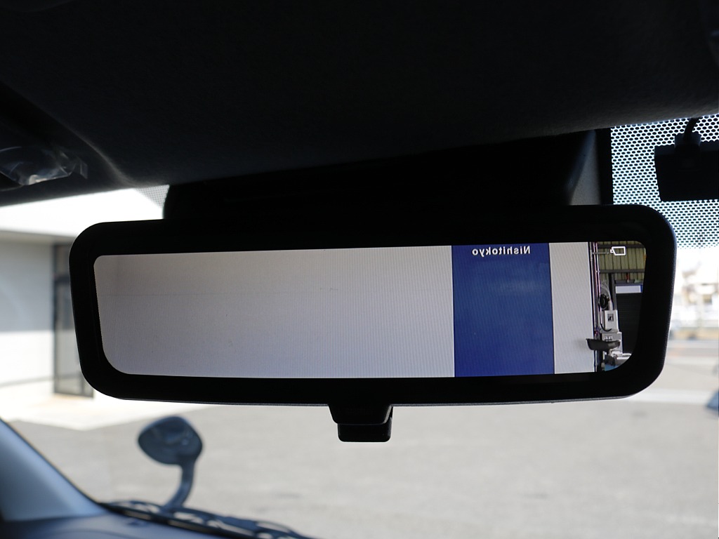 新車ワゴンＧＬファミリーに好評のＮＥＷＡＳシートアレンジ車両入庫！オリジナルフロントスポイラーオリジナルオーバーフェンダーオリジナルＬＥＤテールオリジナル１７インチアルミＢＩＧ－Ｘ１１インチナビ装備！