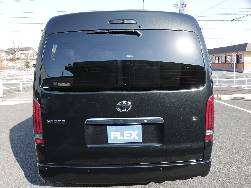 シンプルなリアビューになります！！