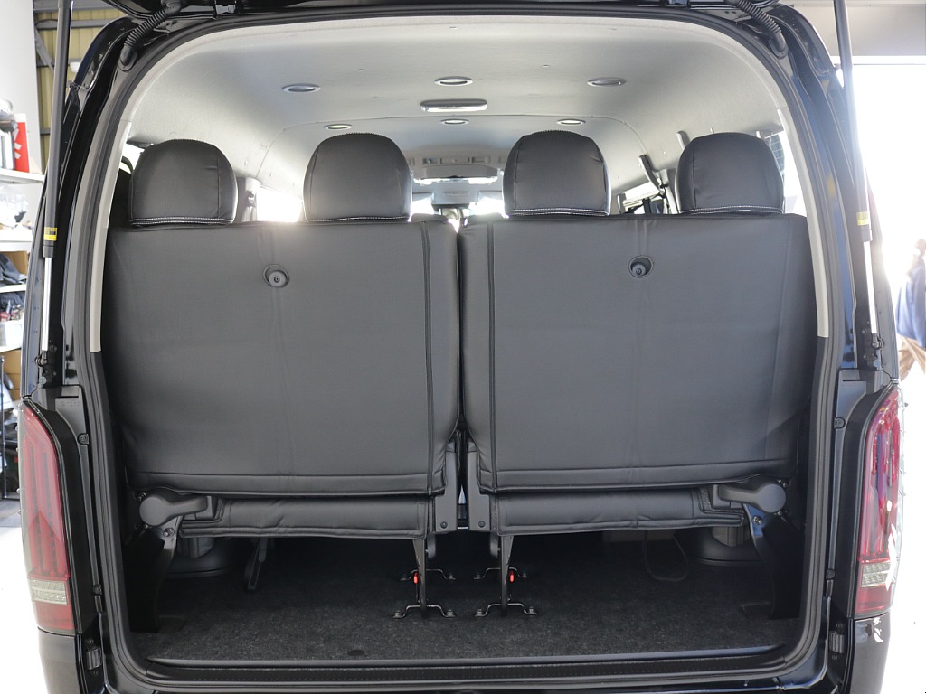 新車ワゴンＧＬファミリーに好評のＮＥＷＡＳシートアレンジ車両入庫！オリジナルフロントスポイラーオリジナルオーバーフェンダーオリジナルＬＥＤテールオリジナル１７インチアルミＢＩＧ－Ｘ１１インチナビ装備！