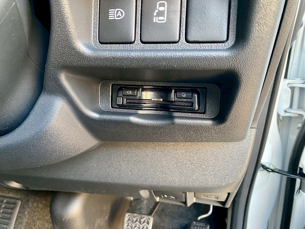 トヨタ ハイエース(11枚目)