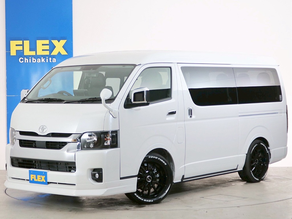 トヨタ ハイエース(1枚目)