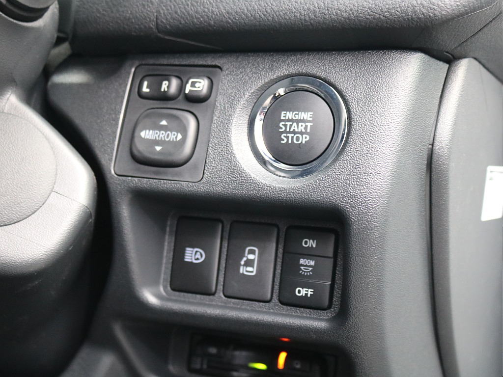 ＦＬＥＸグループは「すべての人に愛車を」をコンセプトに車種別に全国展開中！愛車と一緒に、ライフスタイルを充実させてもらいたいという思いで、ランクル仙台泉店では皆様のご要望になんでもお応えします♪