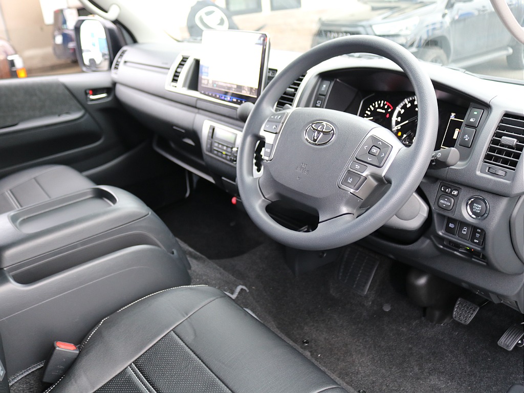 ＦＬＥＸグループは「すべての人に愛車を」をコンセプトに車種別に全国展開中！愛車と一緒に、ライフスタイルを充実させてもらいたいという思いで、ランクル仙台泉店では皆様のご要望になんでもお応えします♪