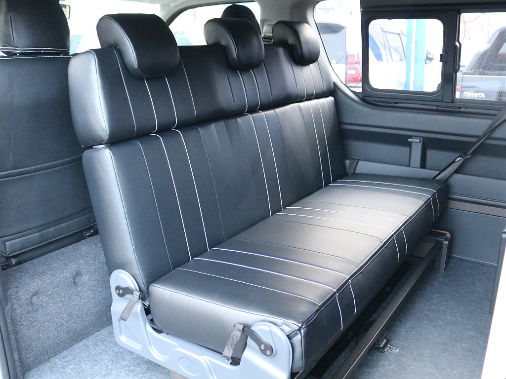 後ろ向き座席への変更も可能です！