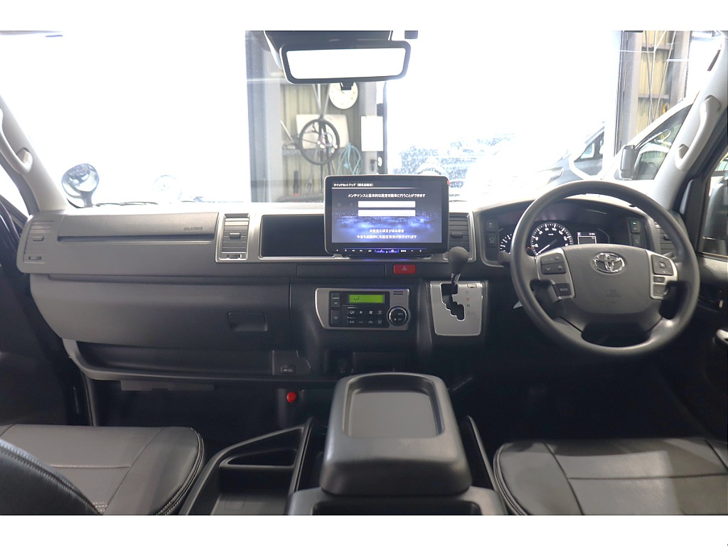 コックピットにはアルパインBIGX11インチナビを搭載！