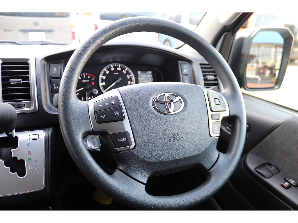 ハイエース高崎店にて展示中♪027-329-5670