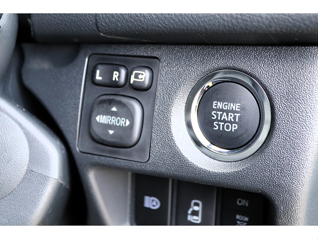 ハイエース高崎店にて展示中♪027-329-5670