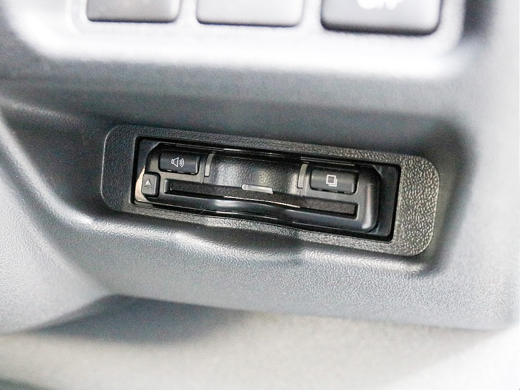 お出かけに便利なETC2.0完備！！