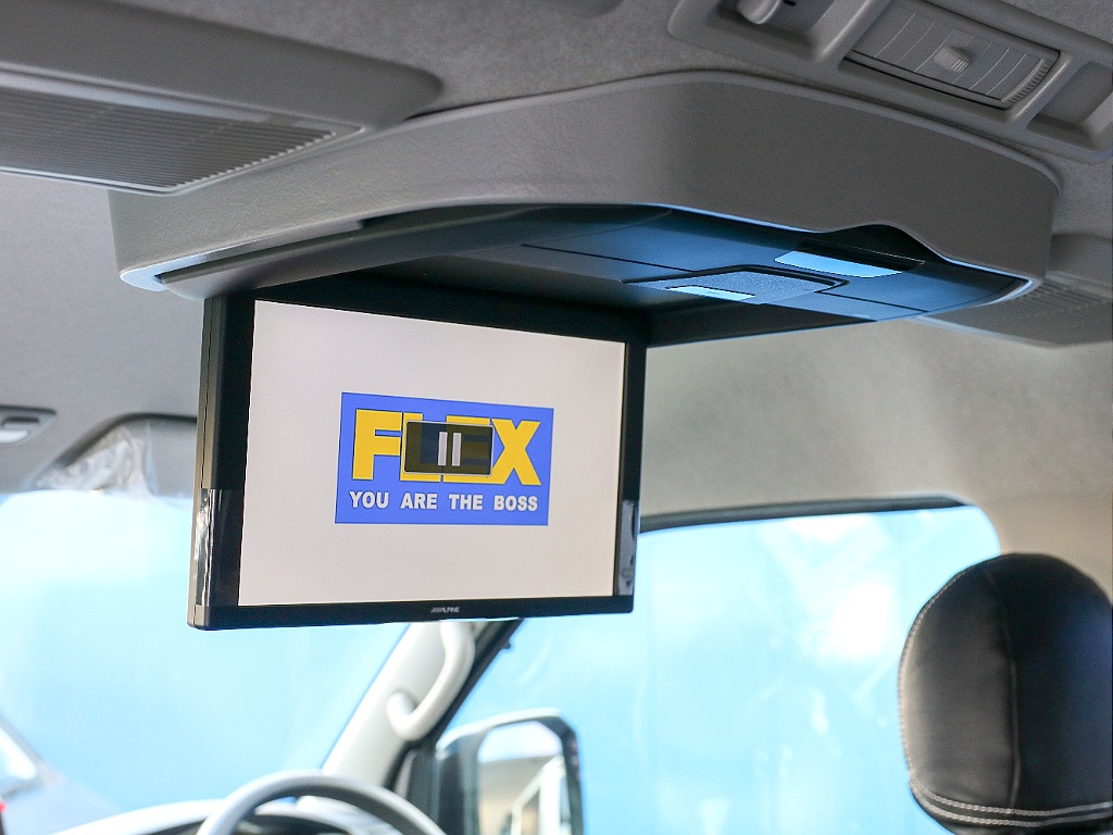 アルパイン 12.8型フリップダウンモニター付き！！