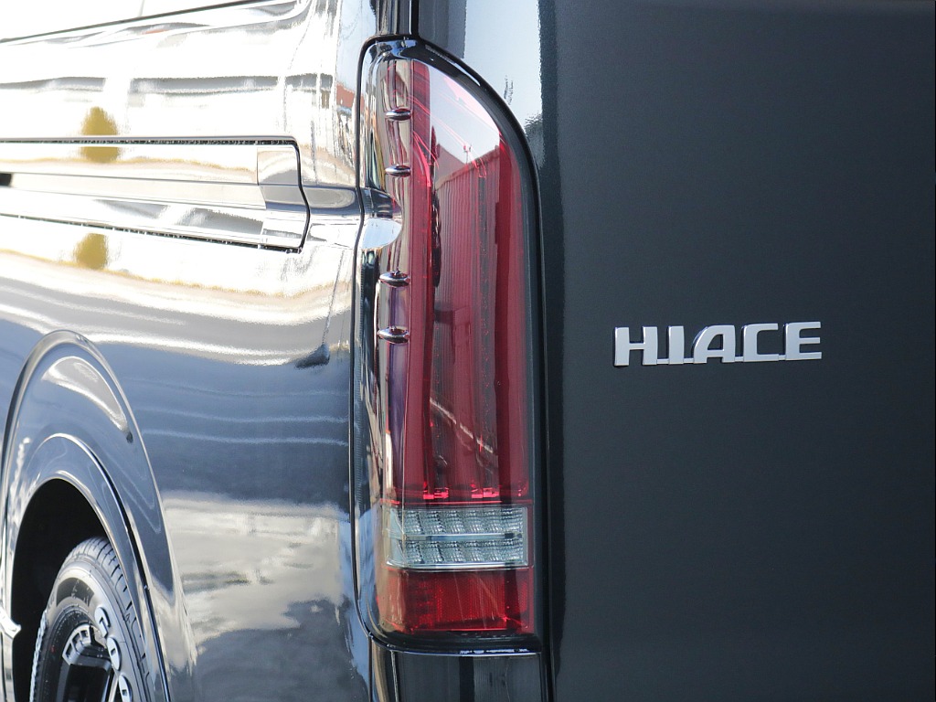 オリジナルLEDテールランプ