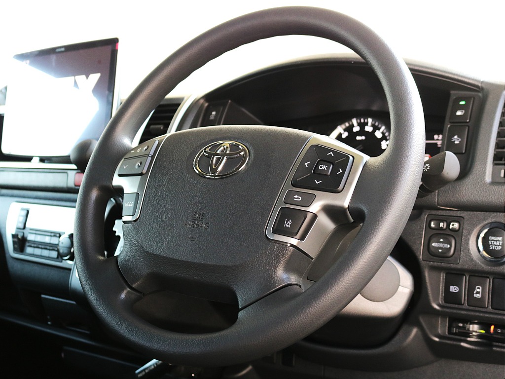 ステアリングスイッチ