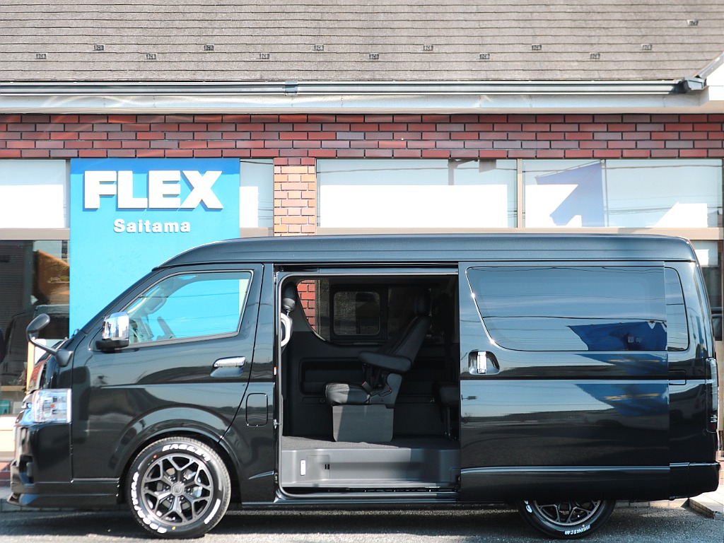 パワースライドドアも装備☆