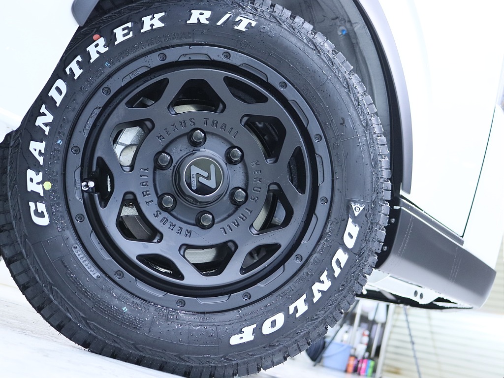 トヨタ&nbsp;ハイエース&nbsp;ワゴン2.7GLロング ミドルルーフ 4WD&nbsp;【BIG-DA】【フローリング施工】&nbsp;北海道の詳細画像&nbsp;その8