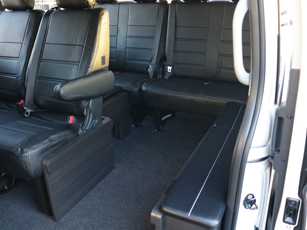 取り外しも可能になっておりますので下の空間に荷物を置いておくことも可能になっております♪