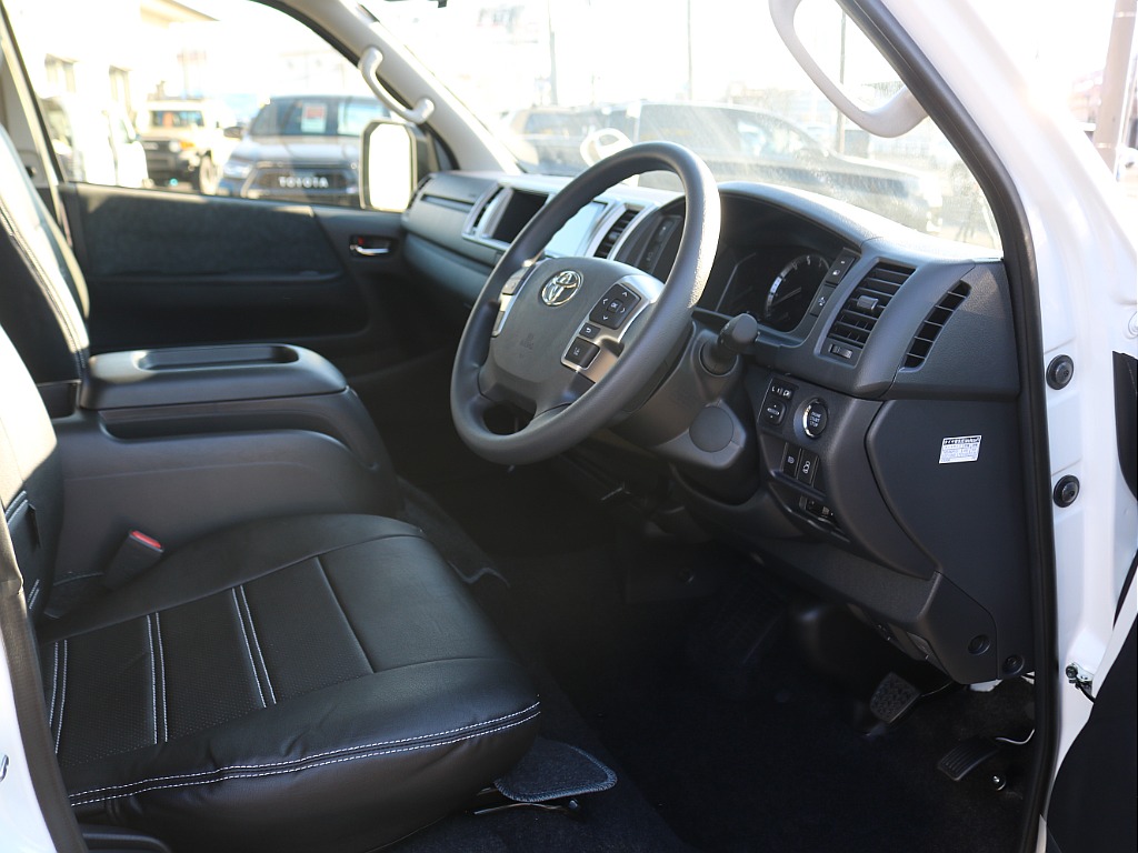 自社認証整備工場完備ですので納車後のカスタム、車検、修理、日々のメンテナンス、など全力でサポートいたします！なんでもお気軽にご相談ください！他店で購入した、お持ち込み車両でも大歓迎ですよ♪