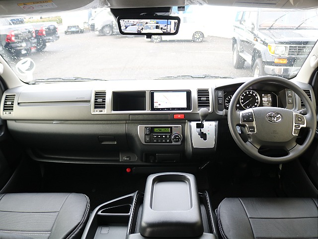 ＦＬＥＸグループは「すべての人に愛車を」をコンセプトに車種別に全国展開中！愛車と一緒に、ライフスタイルを充実させてもらいたいという思いで、ランクル仙台泉店では皆様のご要望になんでもお応えします♪