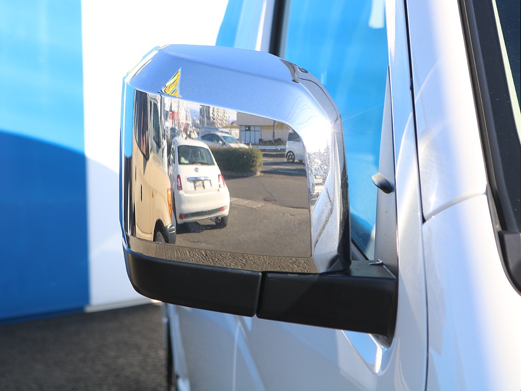 ＦＬＥＸグループは「すべての人に愛車を」をコンセプトに車種別に全国展開中！愛車と一緒に、ライフスタイルを充実させてもらいたいという思いで、ランクル仙台泉店では皆様のご要望になんでもお応えします♪