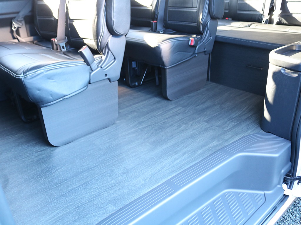 床張り施工をしております！