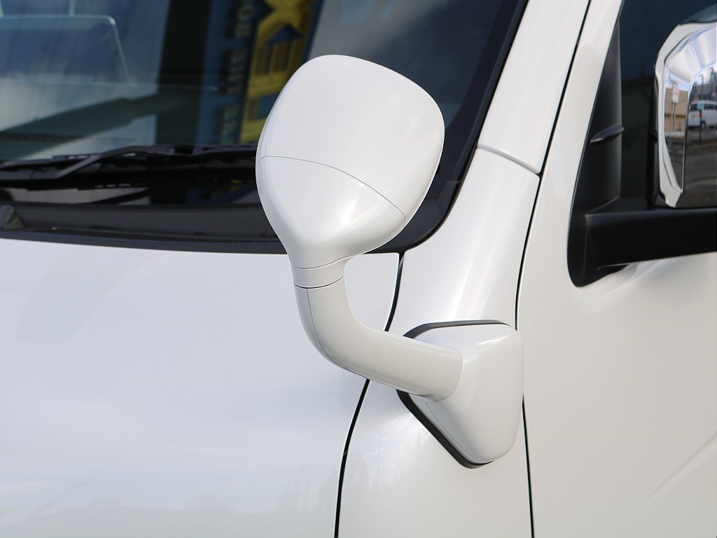 ＦＬＥＸグループは「すべての人に愛車を」をコンセプトに車種別に全国展開中！愛車と一緒に、ライフスタイルを充実させてもらいたいという思いで、ランクル仙台泉店では皆様のご要望になんでもお応えします♪