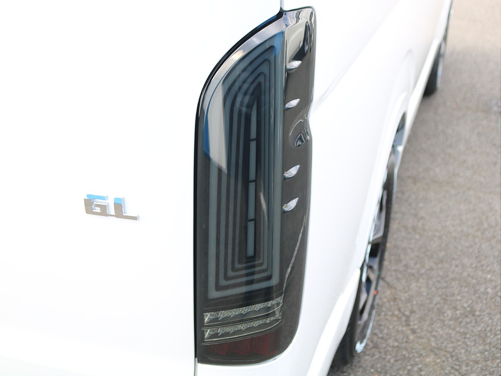 テールランプはNEO TRACE LEDテールを装着！後ろからの見た目がよりかっこよくなります♪