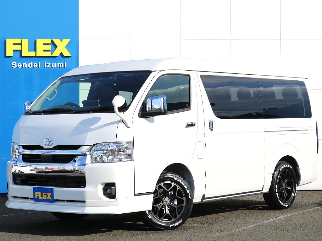 新車ハイエースワゴン！ガソリン4WD！スマートベットキットやナビなどカスタムパーツ多数で大人から子供まで大人気カスタム済み車両が入庫いたしました♪
