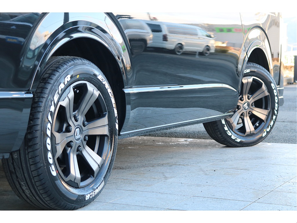 FLEXアーバングランデ17インチアルミ、グッドイヤーナスカータイヤ！