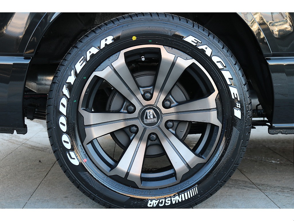 FLEXアーバングランデ17インチアルミ、グッドイヤーナスカータイヤ！