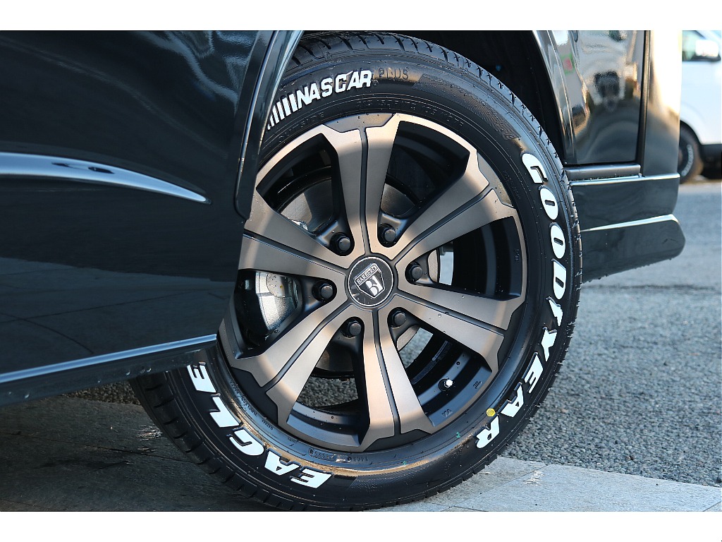 FLEXアーバングランデ17インチアルミ、グッドイヤーナスカータイヤ！