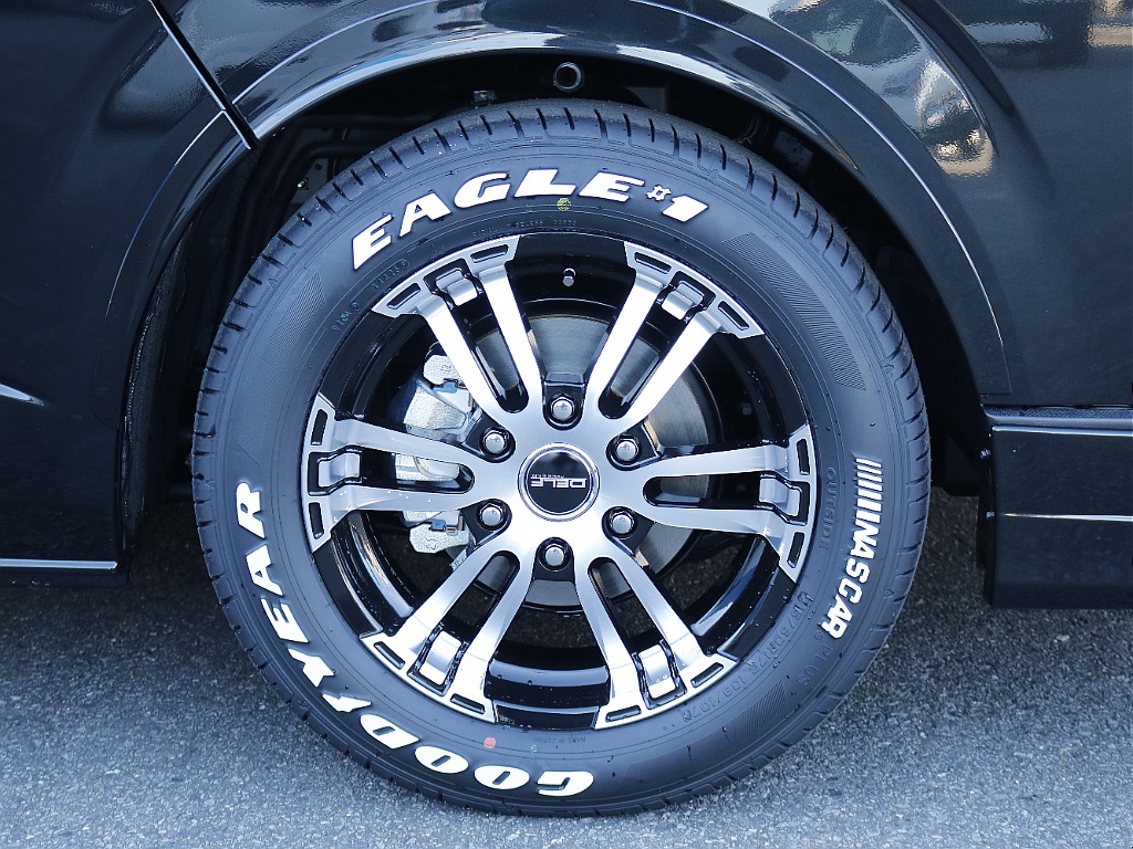 デルフ02　17インチアルミホイール☆グッドイヤーナスカータイヤを装備☆