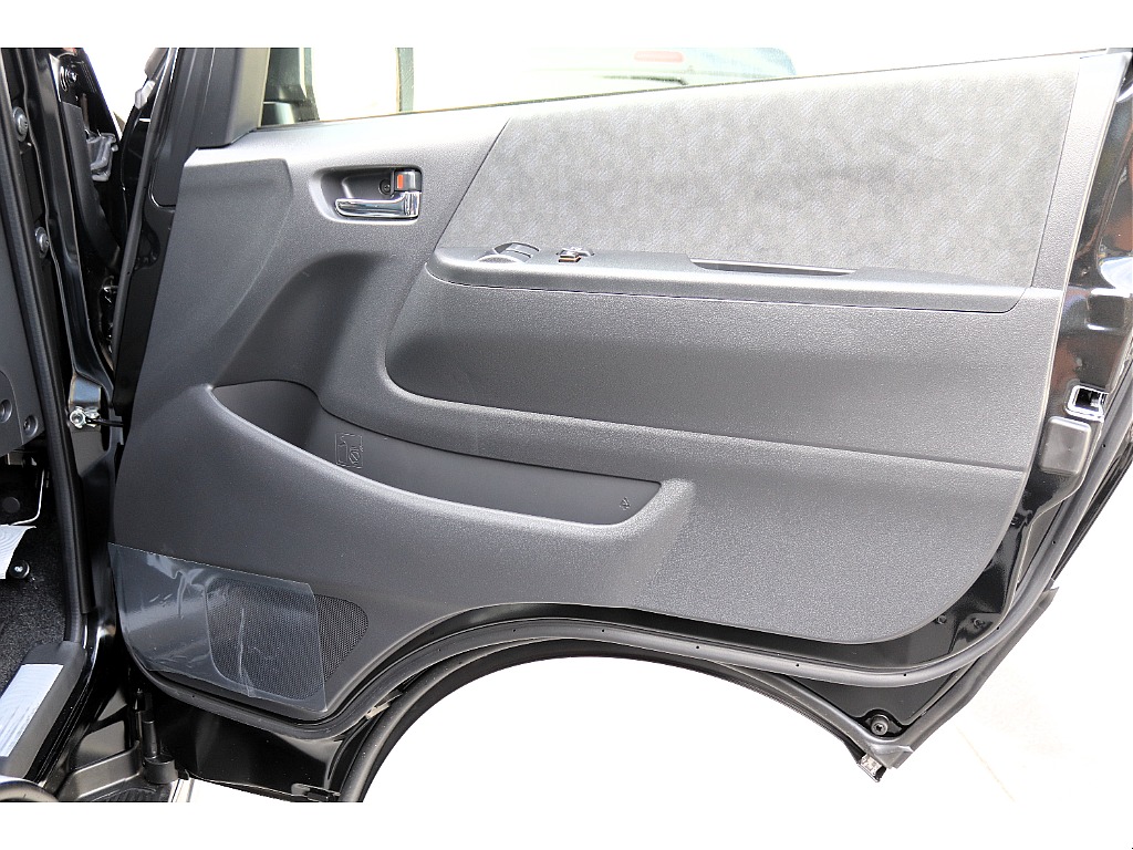 ハイエース高崎店にて展示中♪027-329-5670