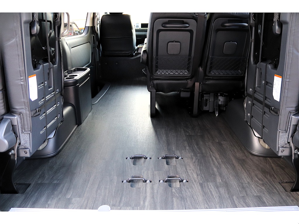 ハイエース高崎店にて展示中♪027-329-5670