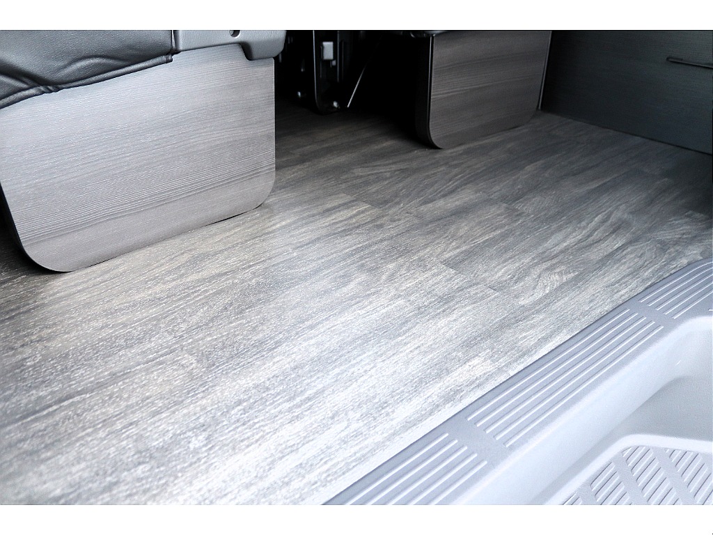 フローリング施工済みでお掃除も楽々です！！