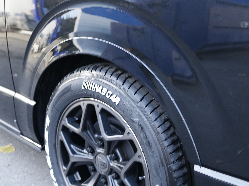 FLEXオリジナルオーバーフェンダー付です☆ 1インチローダウンの視覚効果もございます☆