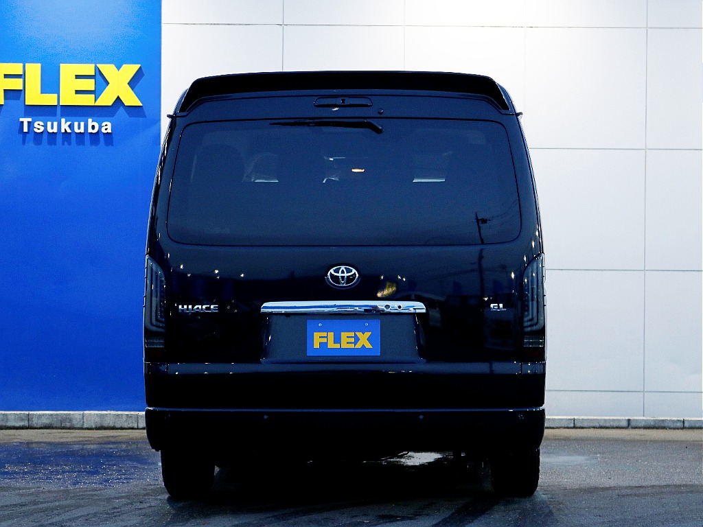 茨城県つくば市にハイエース専門の新車・中古車の展示場を展開！人気のグレード・年式をその場で見比べられます♪皆様のご来場、お問合せを心よりお待ちしております☆