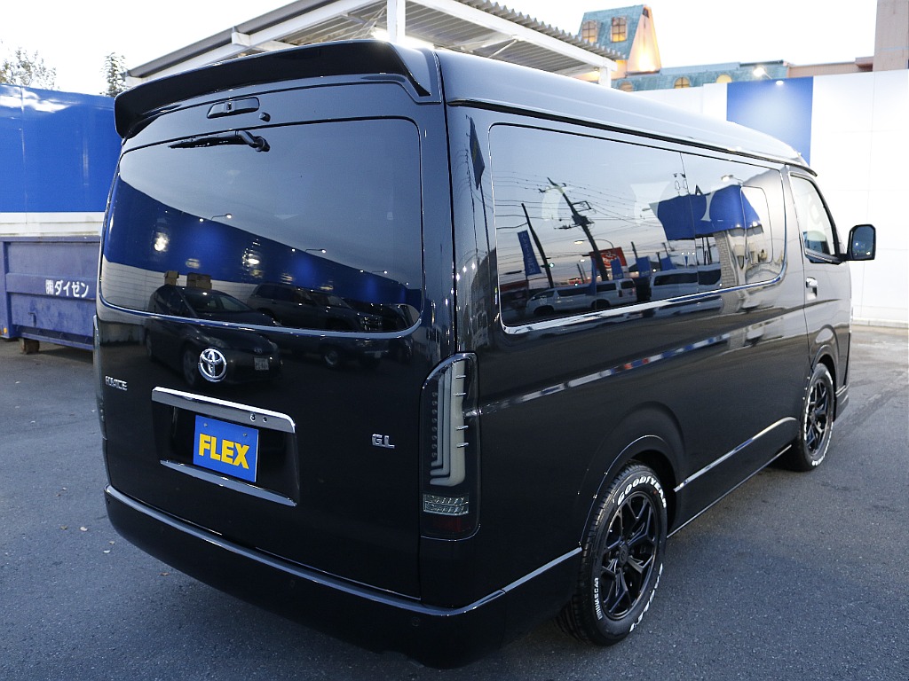 茨城県つくば市にハイエース専門の新車・中古車の展示場を展開！人気のグレード・年式をその場で見比べられます♪皆様のご来場、お問合せを心よりお待ちしております☆