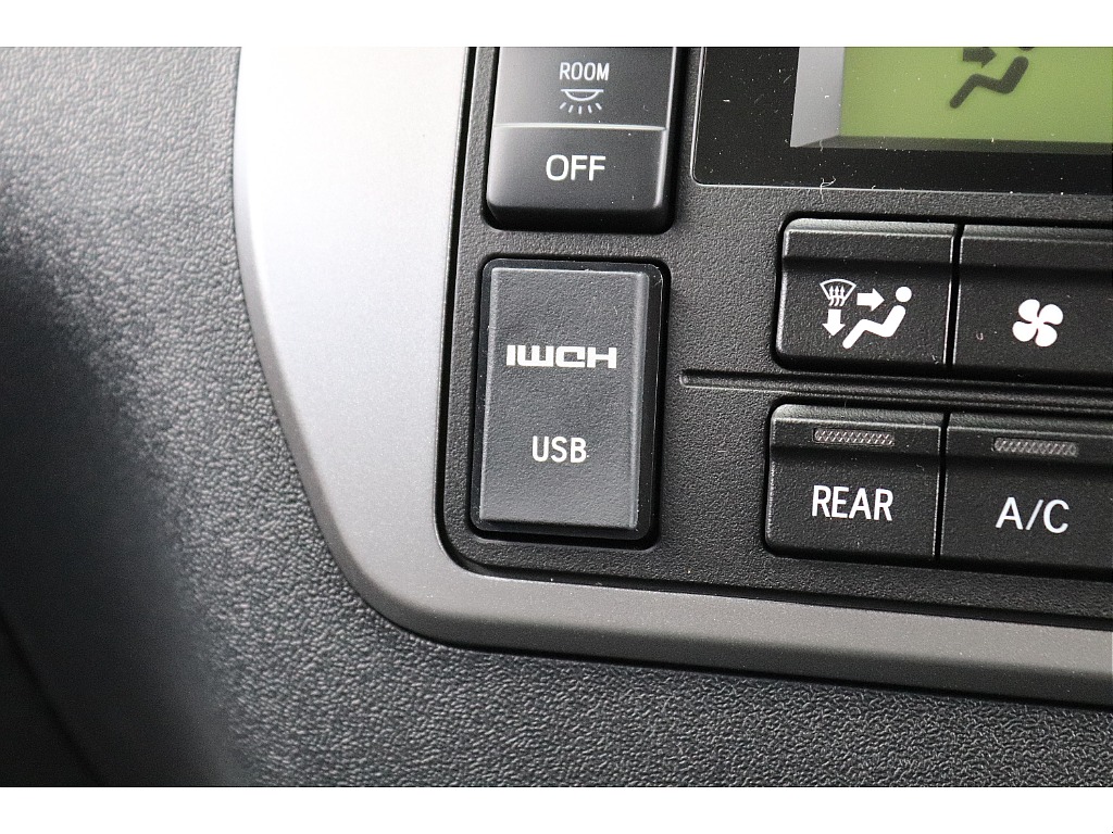 HDMIポート付きでミラーリングもOK♪